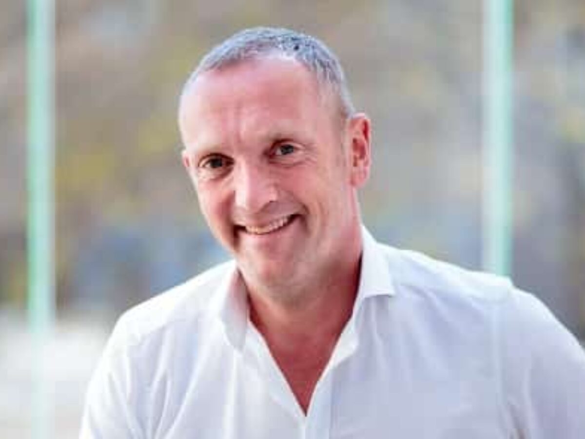 naspers-ceo-bob-van-dijk-raked-in-r235-million-in-2021-techfinancials