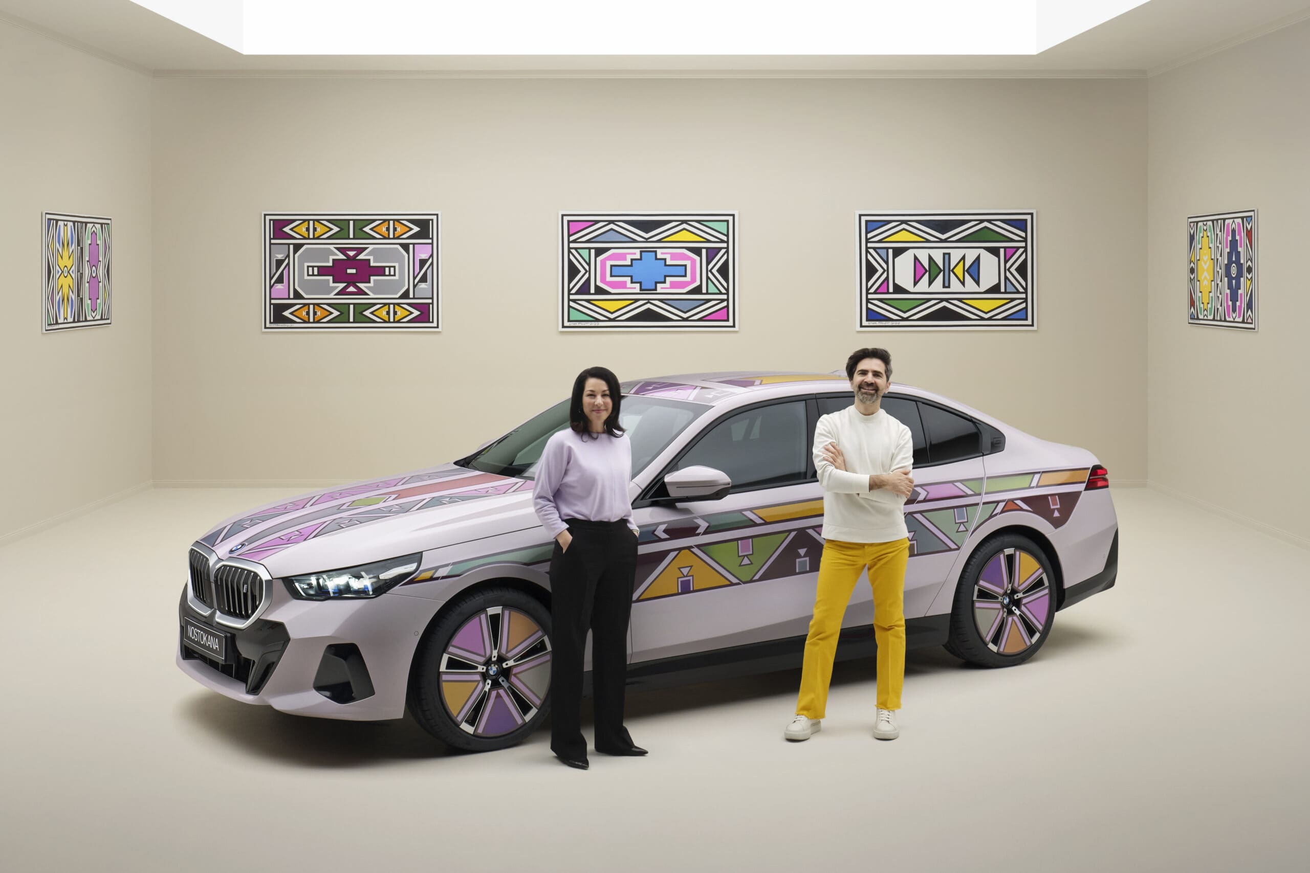 Art meets innovation: The BMW i5 Flow NOSTOKANA