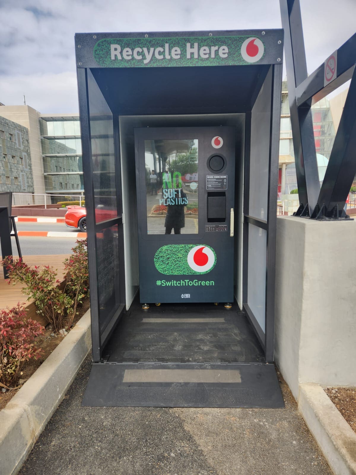 Recycling pod