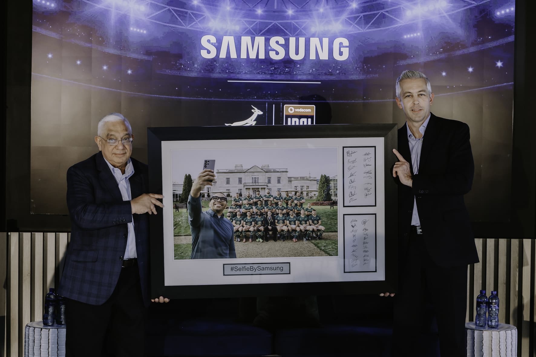 Samsung Press Conference__L-R_ President of SA Rugby_Mr Mark Alexander and VP of Mobile eXperience_Justin Hume